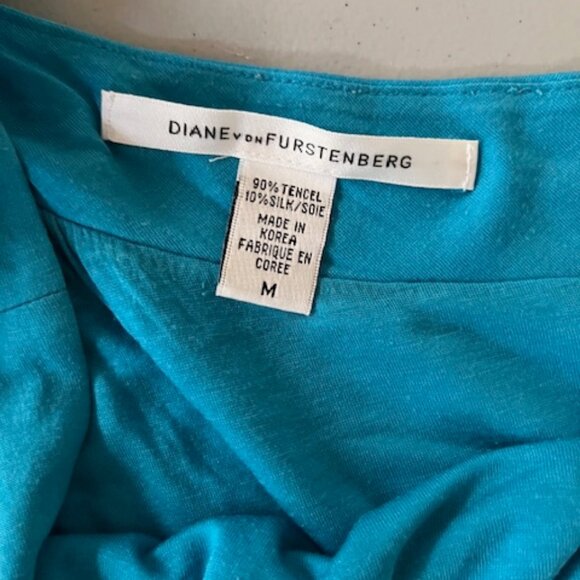 Diane von Furstenberg turquoise top with criss-cross collar Sz M (fits up to L) - Picture 3 of 3
